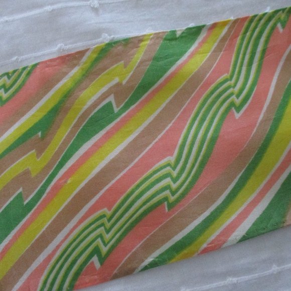 1990s peach & green petite scarf - Picture 5 of 7